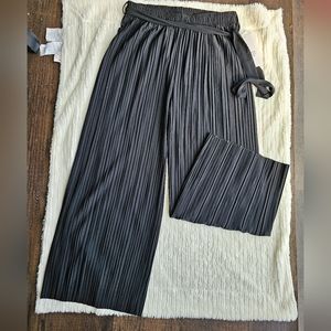 P.O.S.H. Palazzo Pleated Wide Leg Trousers M  Black NWT